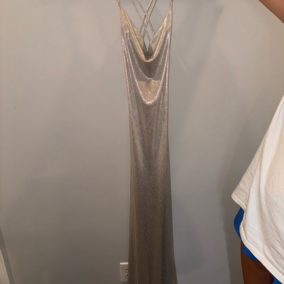 Windsor dress - Picture 3 of 3